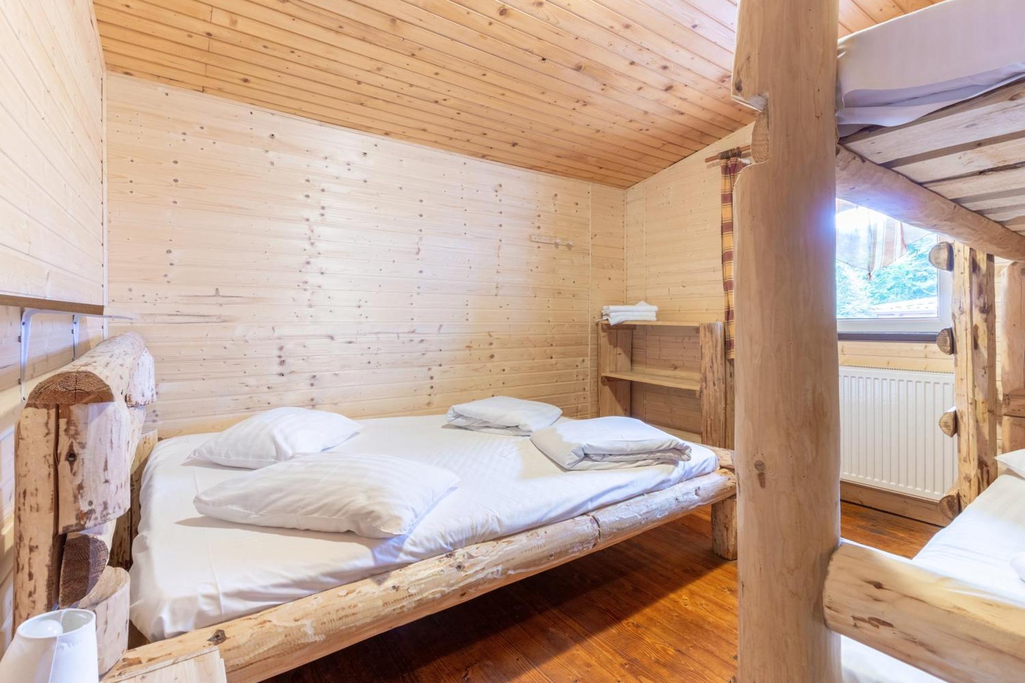 Resort 7 Crai - Cabana Tamas Зэрнешти Экстерьер фото